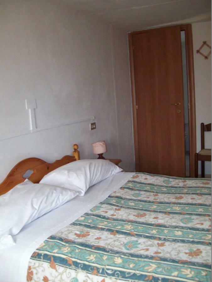 Albergo Casa Del Romano Fascia Esterno foto